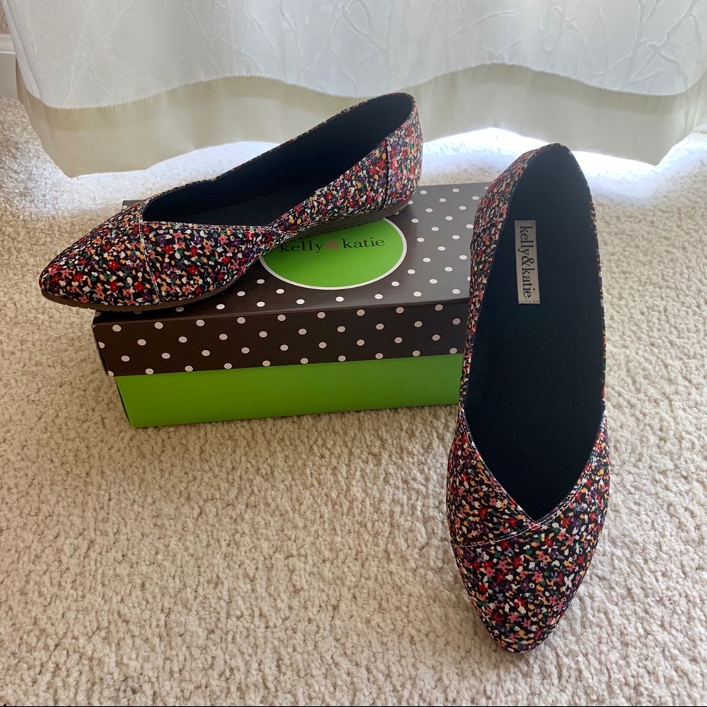Kelly & Katie , multi color flats! 9.5